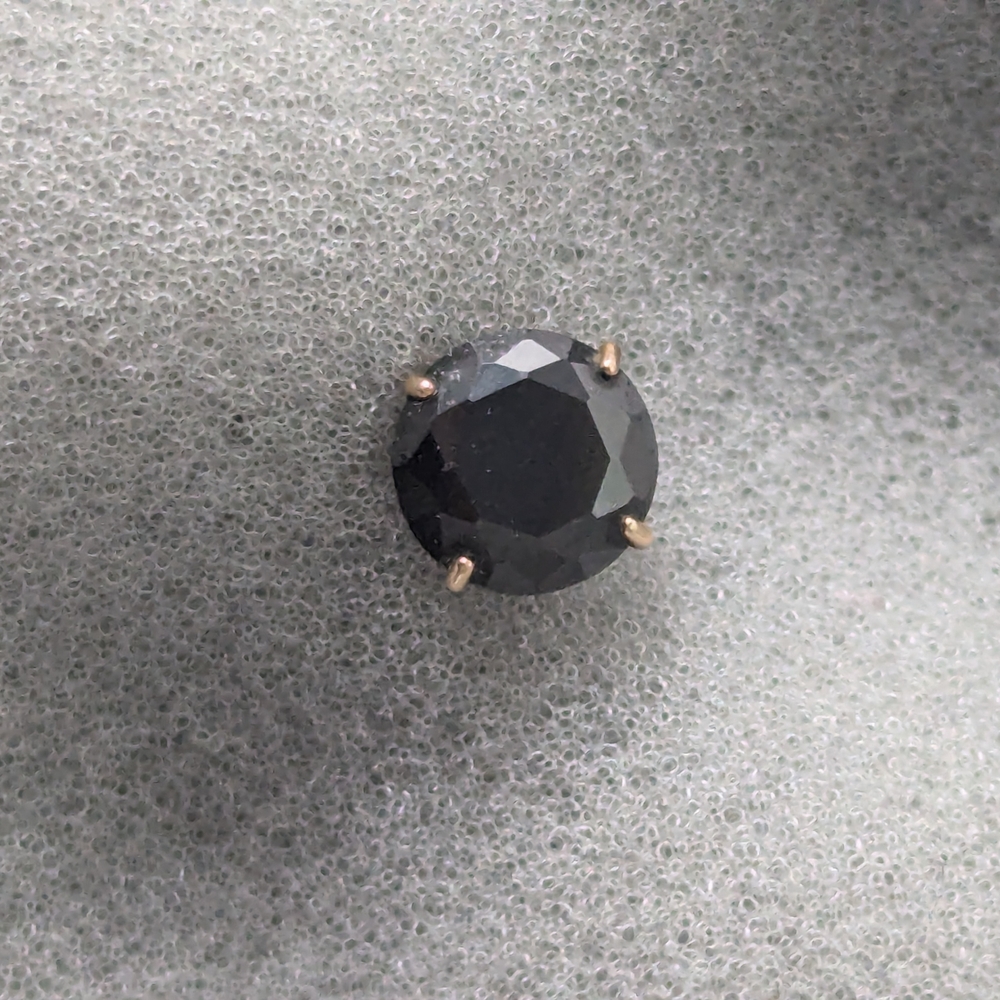 Black Diamond Stud (Single)